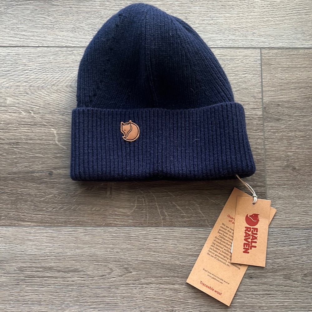 NWT 100% wool Fjallraven navy beanie